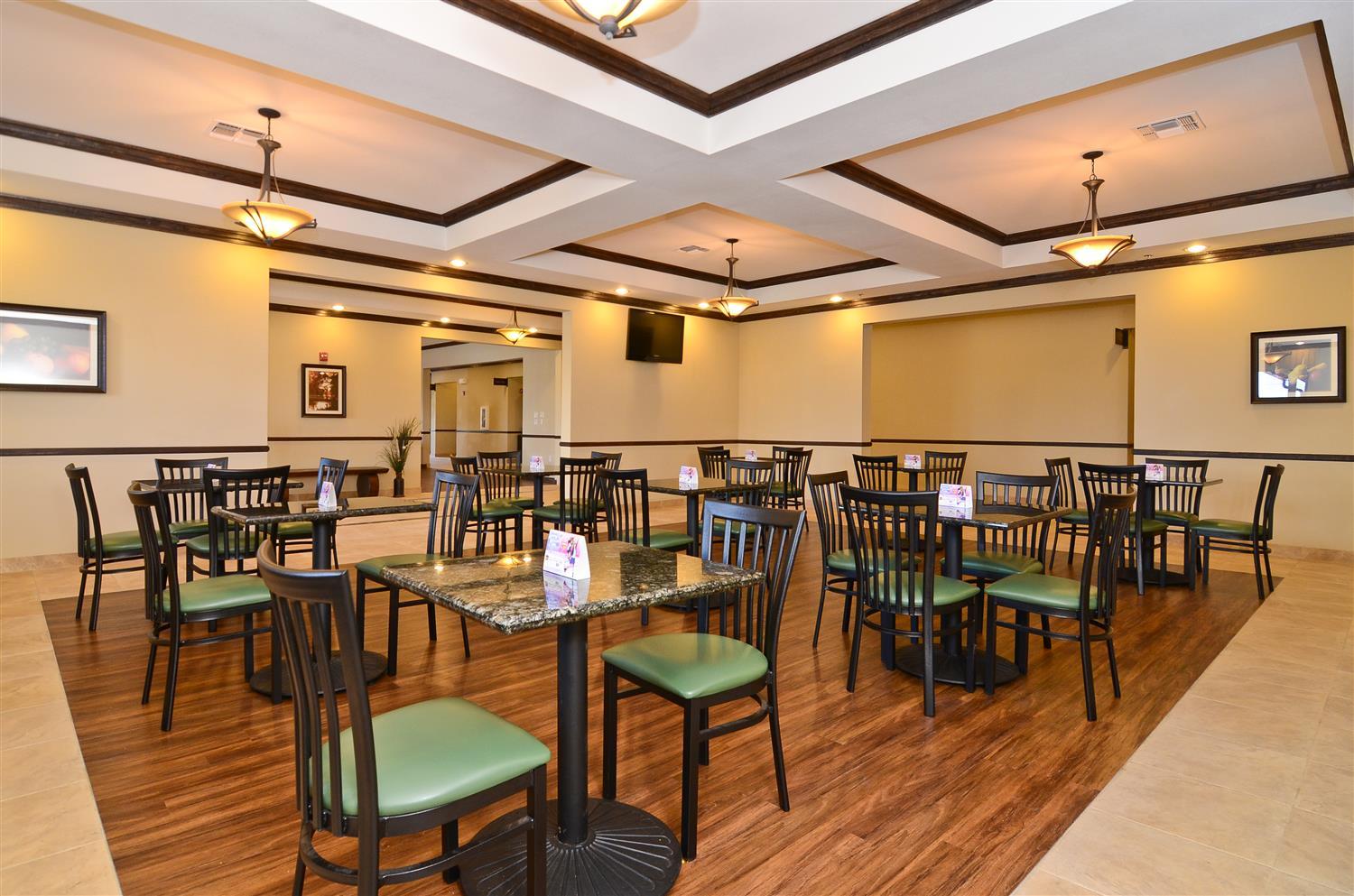 Western At Fork Inn&suites Emory
