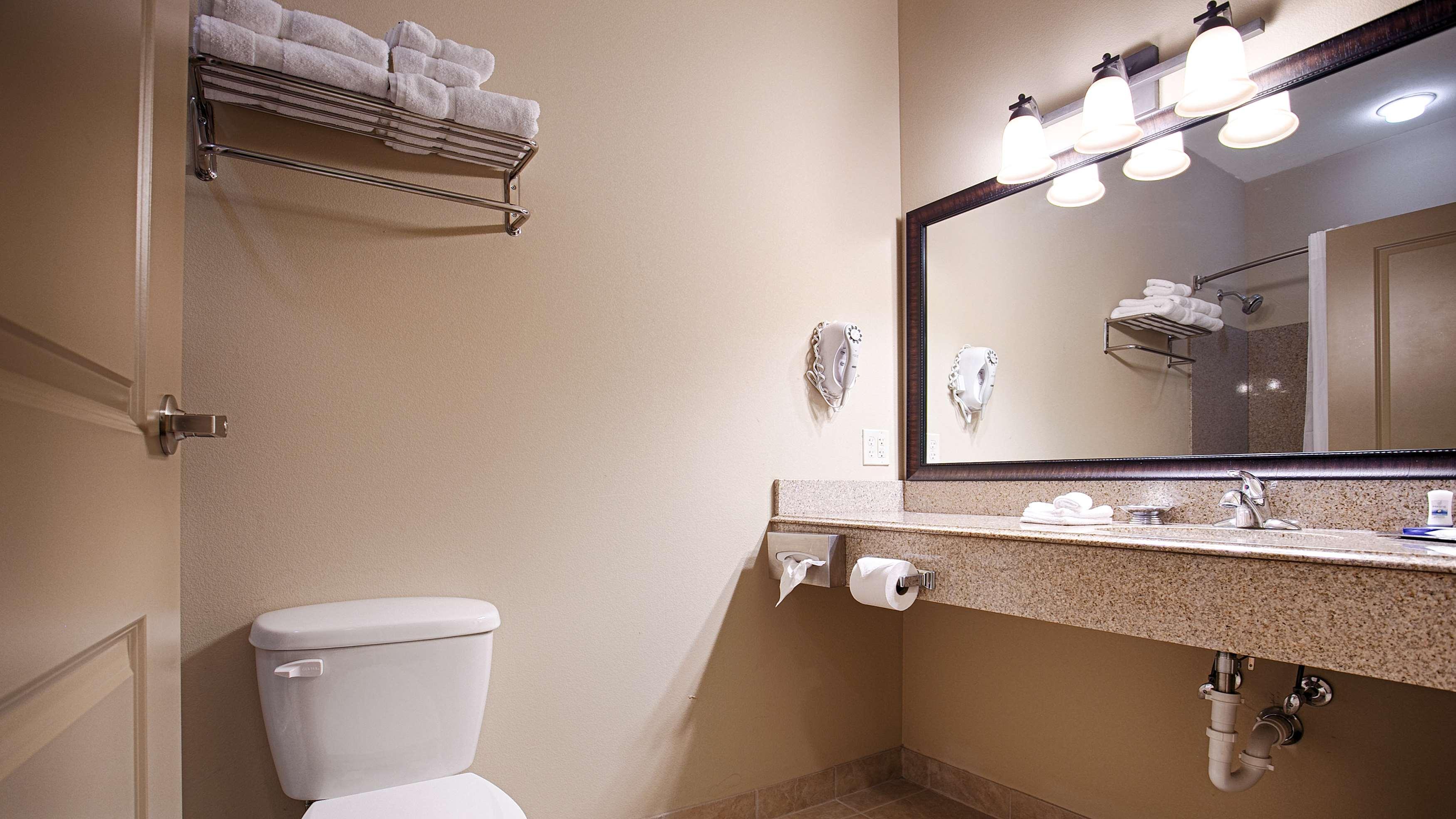 Western At Fork Inn&suites Hotel