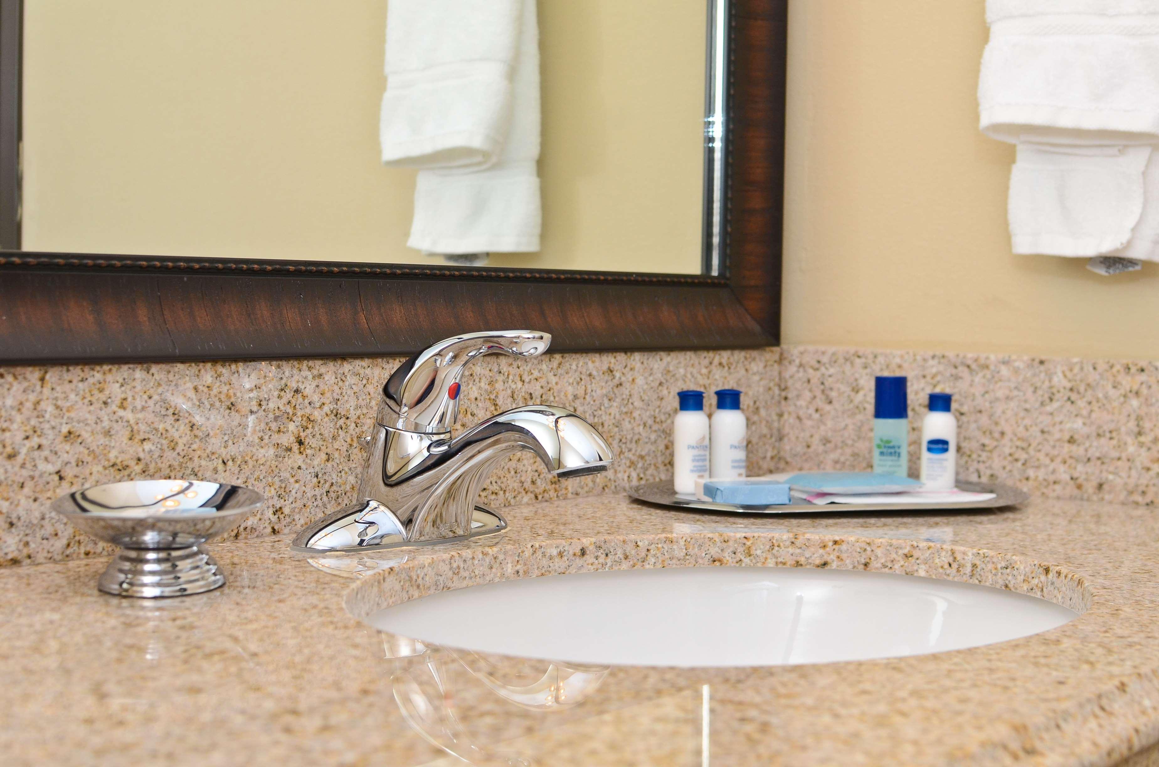 Hotel Western At Fork Inn&suites Emory