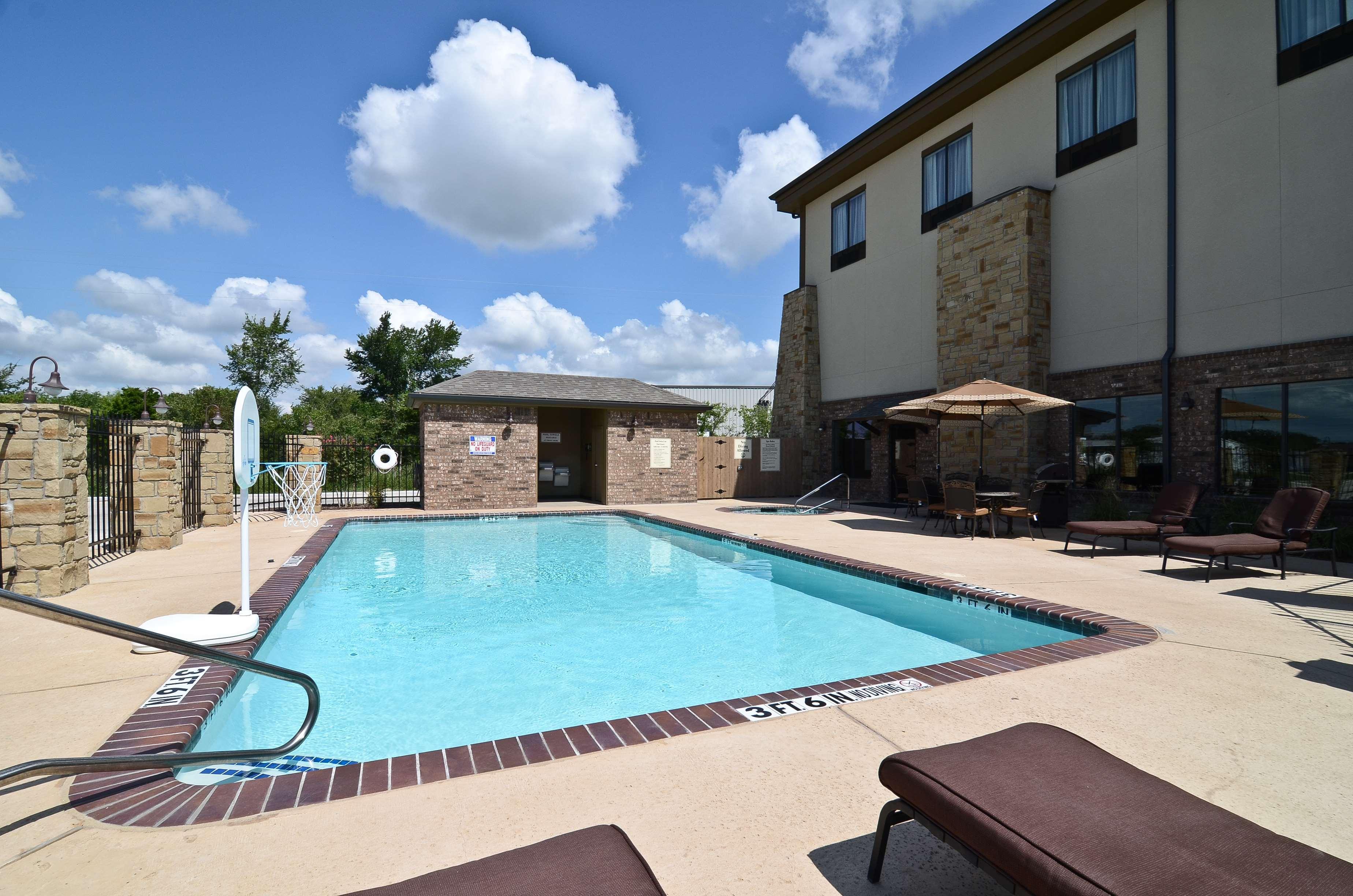 Hotel Western At Fork &