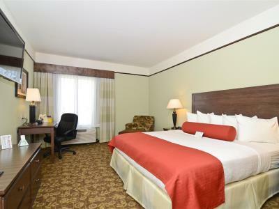 Western At Fork & Hotel 3*